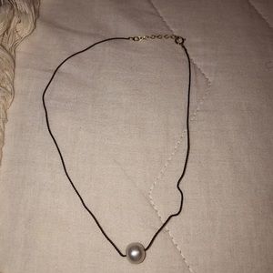 pearl with brown string chocker